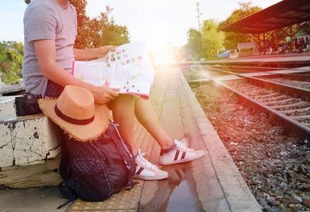 Voyaging a Travel Category Bootstrap Responsive Web Template