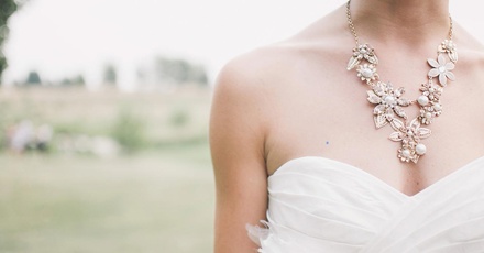 Bridal Dress a Fashion Category Bootstrap Responsive Web Template