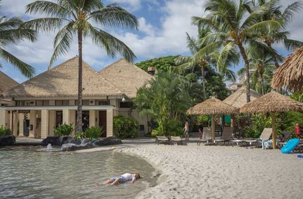 Tropical Resorts a Hotels and Restaurants Category Bootstrap Responsive Web Template