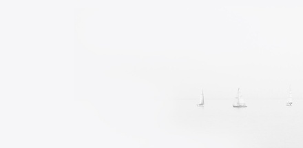 Tank App a Mobile App based Flat Responsive web template