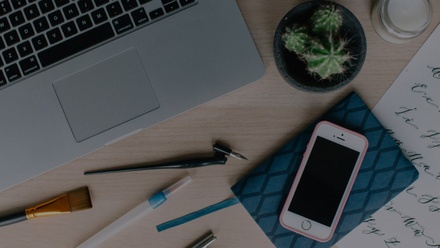 Motive Corporate Flat Responsive web template
