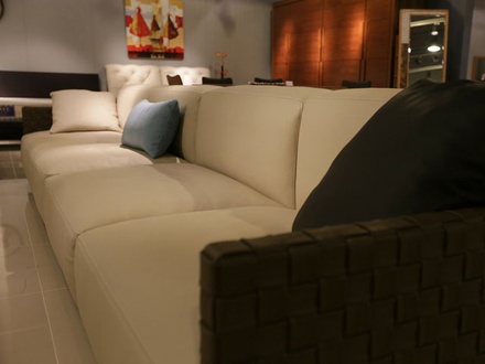 Couch Hunter an Interior and Furniture Bootstrap Responsive Web Template